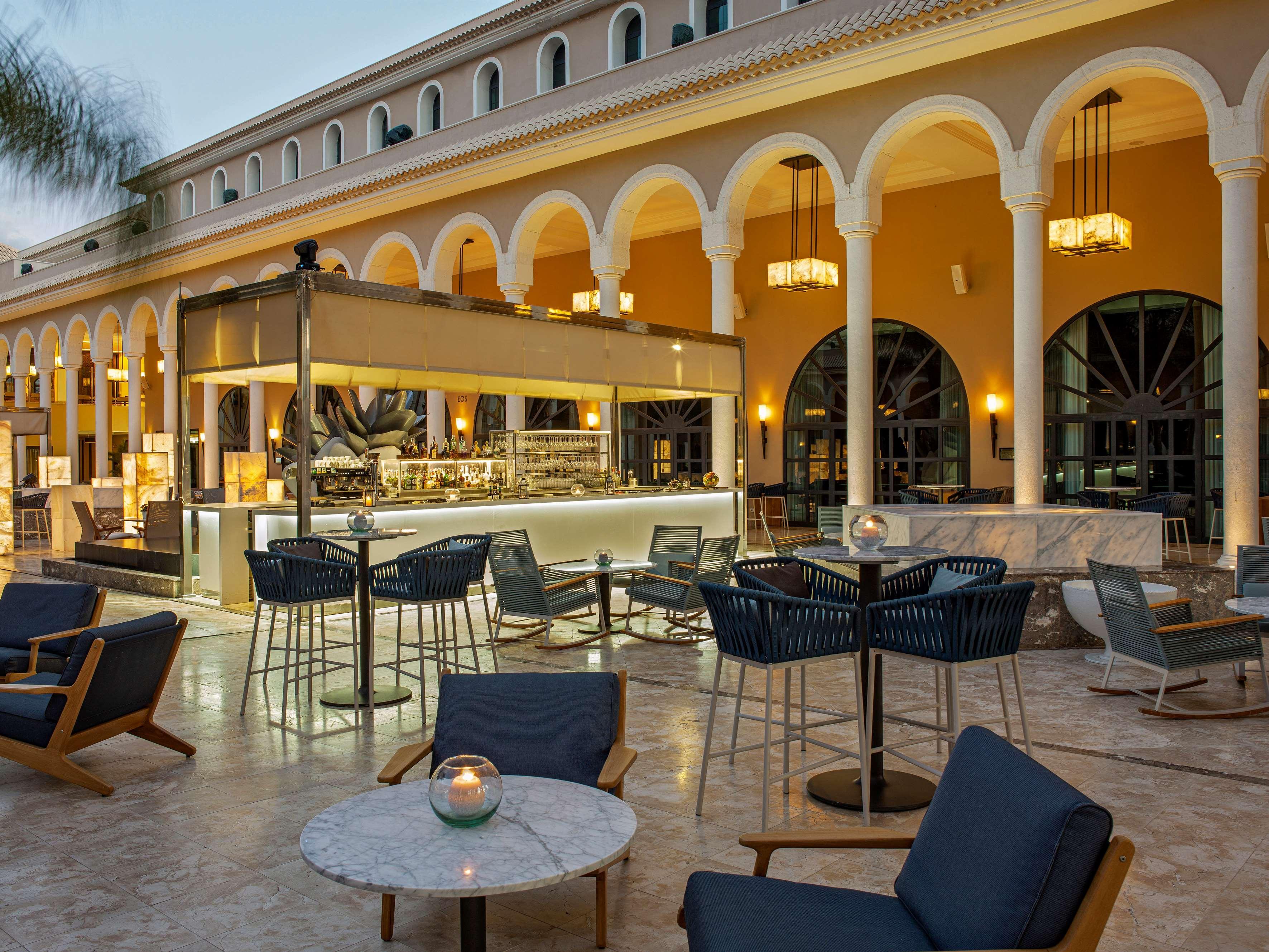 Gran Melia Palacio De Isora Resort & Spa Alcala  Exterior photo The bar at the hotel