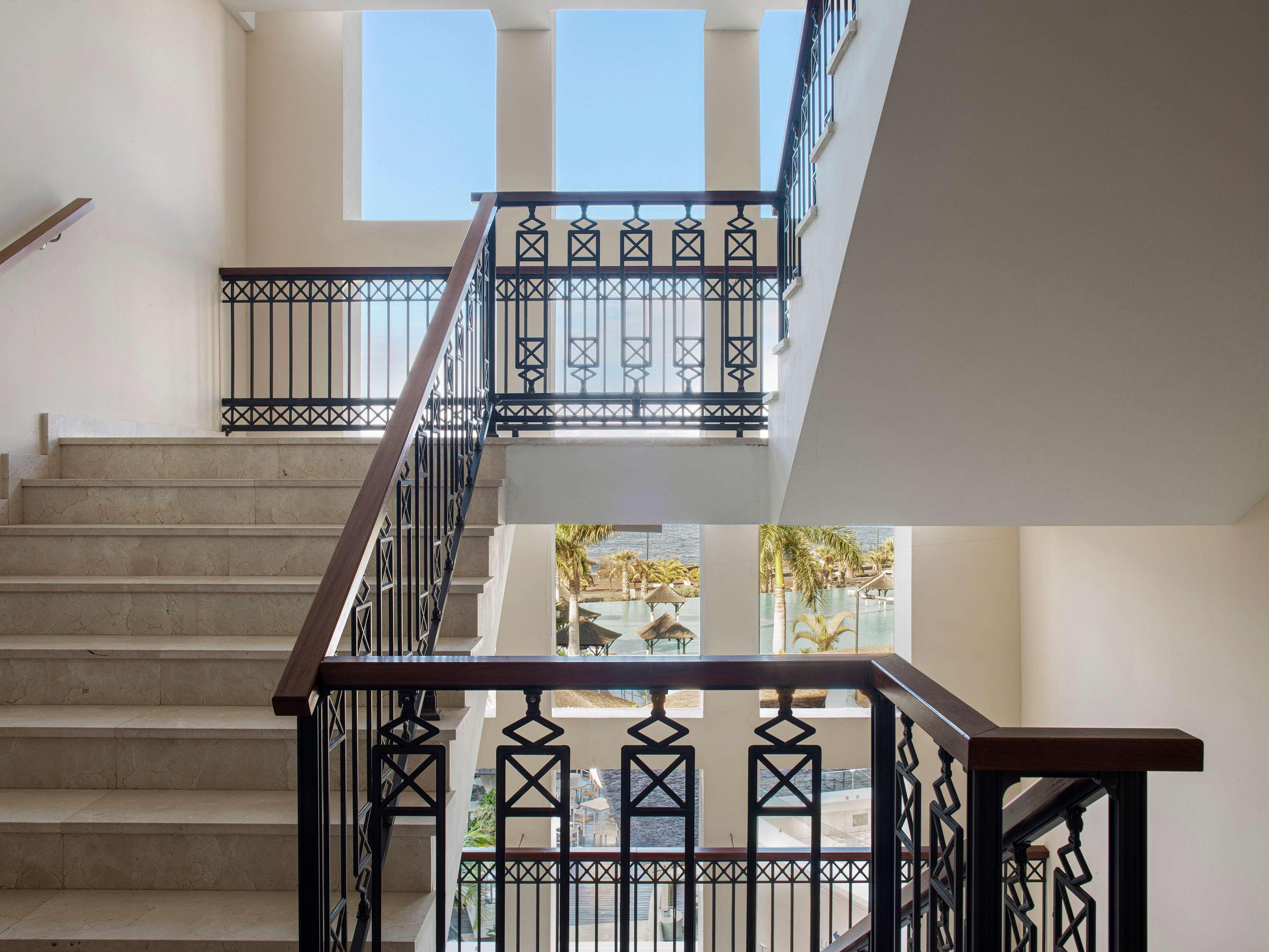Gran Melia Palacio De Isora Resort & Spa Alcala  Exterior photo Interior of the building