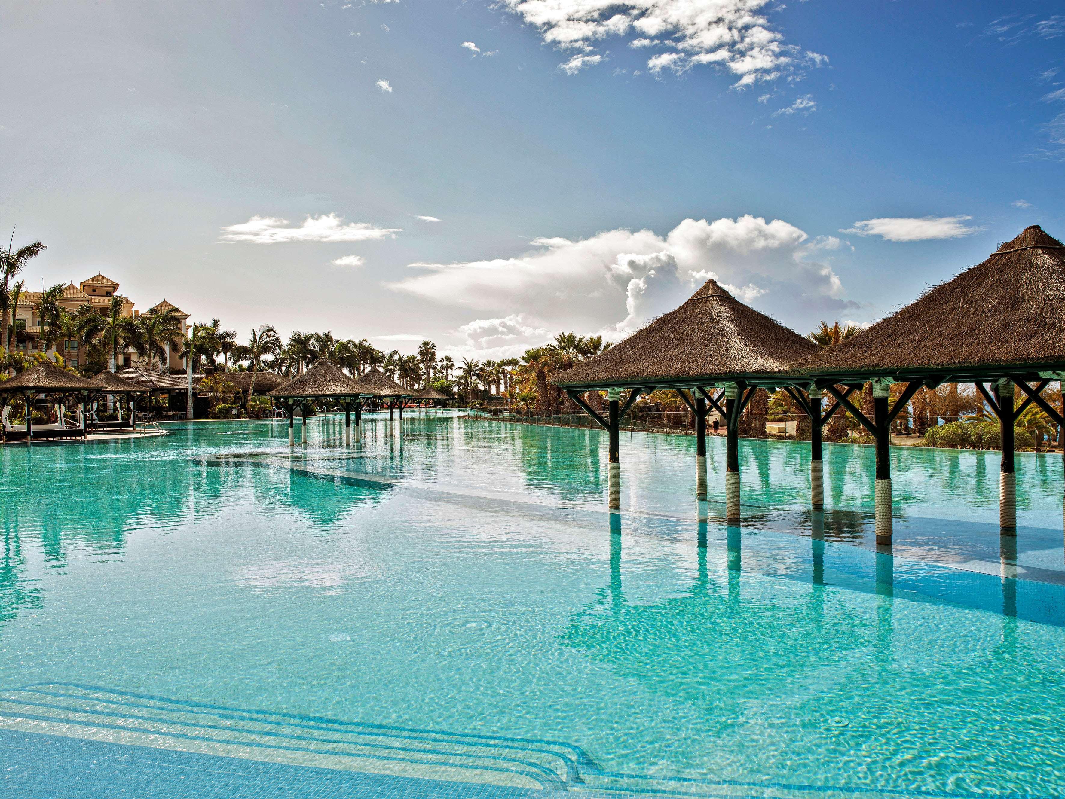 Gran Melia Palacio De Isora Resort & Spa Alcala  Exterior photo The resort's lagoon